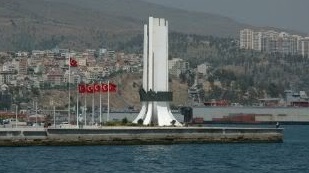  Karşıyaka Anıtı